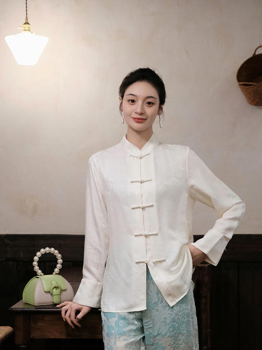 盛唐婧 |真丝花罗百搭对襟衬衫-白色 商品图0