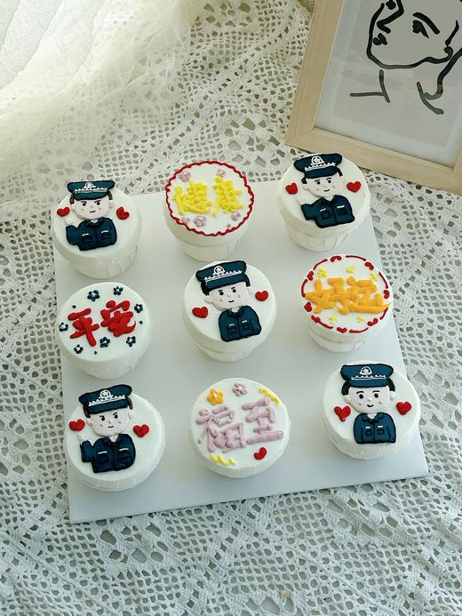 警察节纸杯蛋糕（9个纸杯） 商品图1