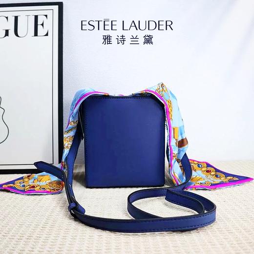 g【雅诗兰黛精华+时尚包包组合】ESTEE LAUDER雅诗兰黛第七代小棕瓶精华50ml+雅诗兰黛蓝色斜挎水桶包 商品图3