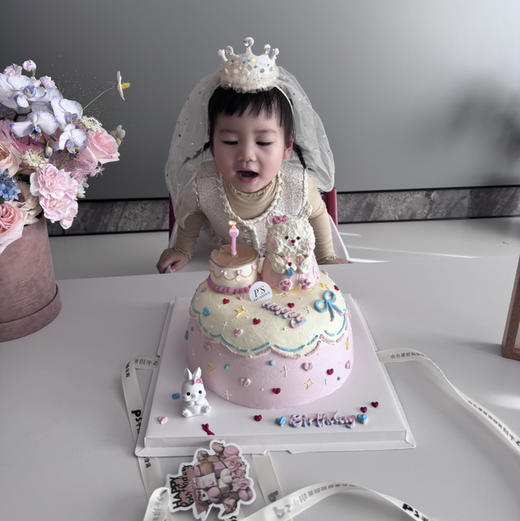 可爱风兔子奶油蛋糕 商品图1