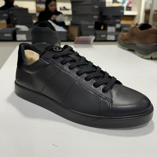 微瑕 打洞款 ECCO/爱步 男系带圆头真皮休闲板鞋 街头轻巧521304 商品图0