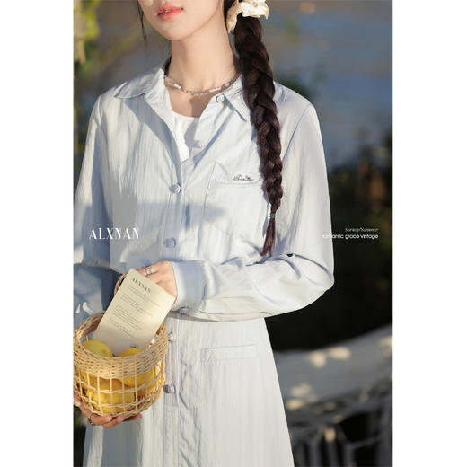 鹿向南「冰清蔚蓝」通勤翻领连衣裙L53128 商品图4