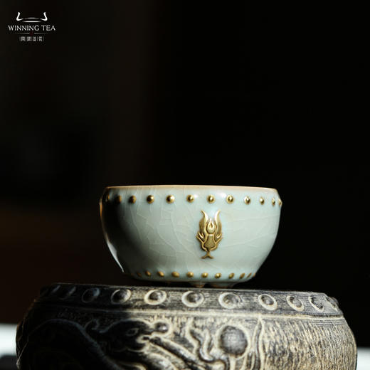 问鼎汝瓷蛇首战鼓杯（描金） 商品图0