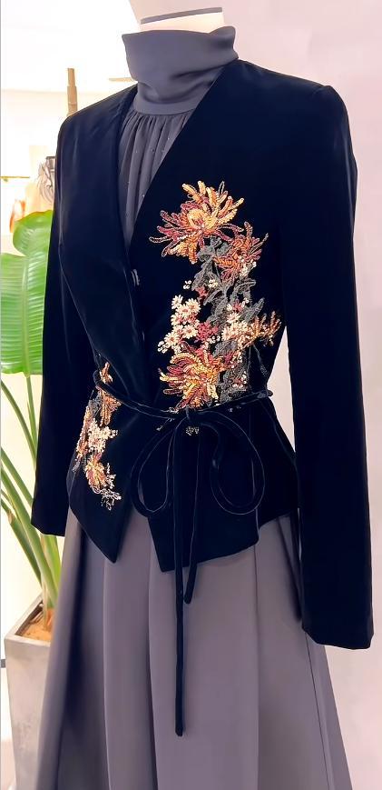 黄慧玲PESARO秋冬外套 42099A05 商品图1