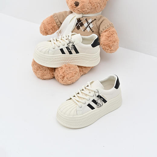 经典鲨女鞋2025年春季新款贝壳头时尚韩版拼色休闲厚底小白鞋KW142-517051 商品图3