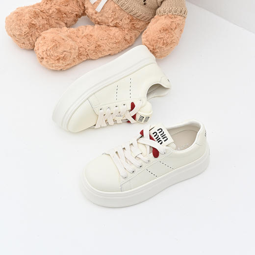 经典鲨女鞋2025年春款百搭圆头韩版舒适平底时尚休闲鞋小白鞋KW142-517011 商品图1