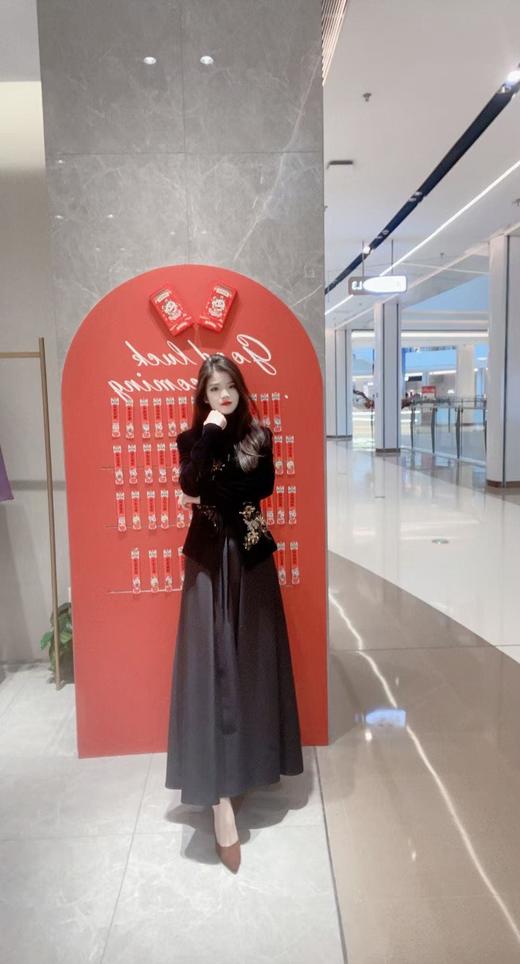 黄慧玲PESARO秋冬半裙 42098A12 商品图7