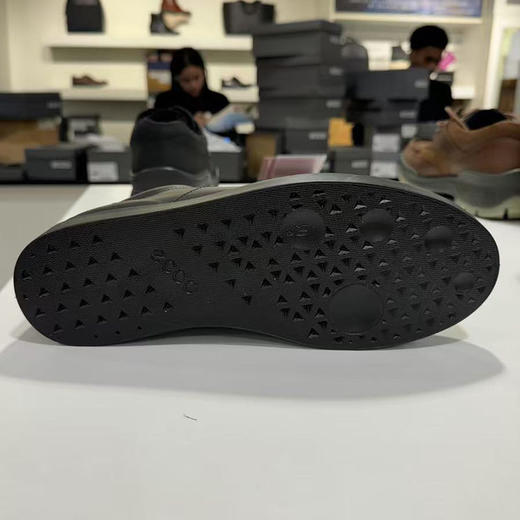 微瑕 打洞款 ECCO/爱步 男系带圆头真皮休闲板鞋 街头轻巧521304 商品图4