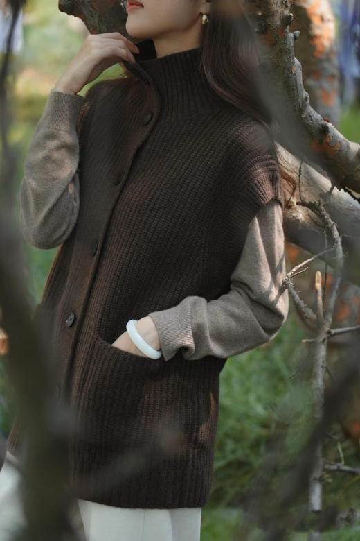 1012-2排他性独家圆正 安可拉红 牦牛绒 背心马甲 我穿L宽松 商品图0