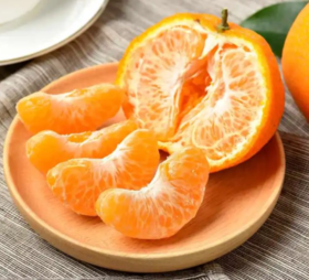  砂糖橘吃太多，真的会变“小黄人”？ 