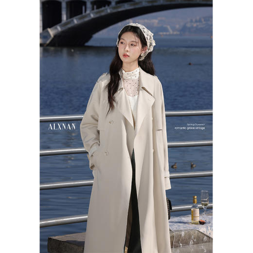 鹿向南「微风情书」米白色长款风衣 商品图2