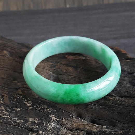 【天然正品】A货翡翠天然精品细腻糯种飘阳绿58号翡翠手镯女士现售价：5880！241224NJ21 商品图2