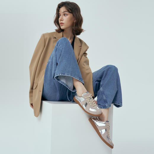 Julia Heuer 复古牛皮德训鞋 商品图3