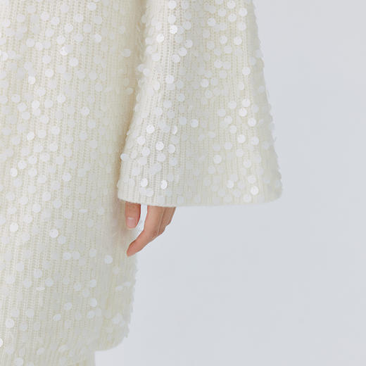 东黎 • 山羊绒女士秋冬钉珠片圆领喇叭袖套衫 4330 商品图10