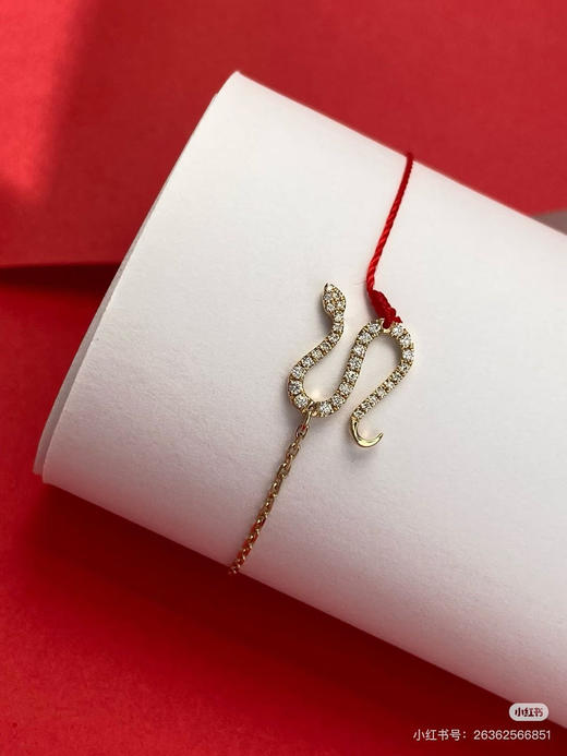 代工厂渠道，REDLINE红绳手链   

满钻手绳蛇年限定 官旗8000+

真心超亮，镶钻蛇造型。

三个颜色，玫瑰金 黄金 银色 商品图3
