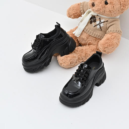 经典鲨女鞋2025年春款百搭圆头厚底粗跟系带防水台单鞋小皮鞋KW279-517081 商品图2