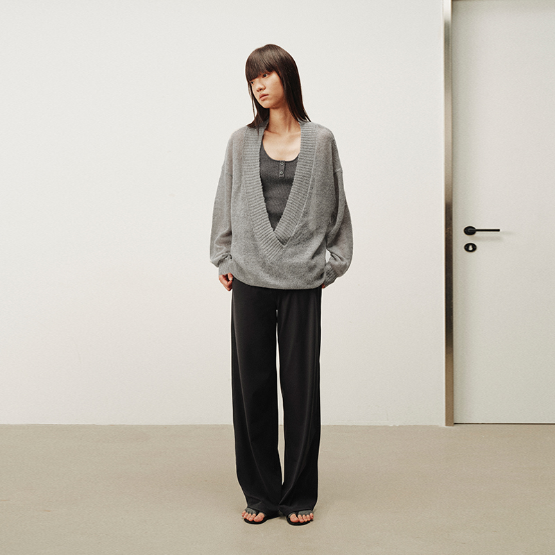 NUTH 假两件宽松深V领毛衣针织衫女 灰色/米白色（发货时间同步天猫）