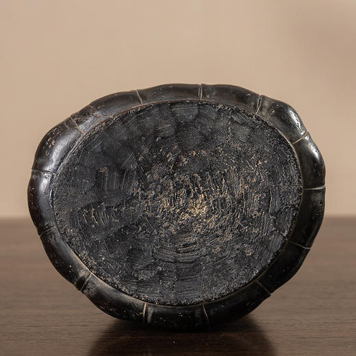 清 沉香木雕持卷观音 商品图3