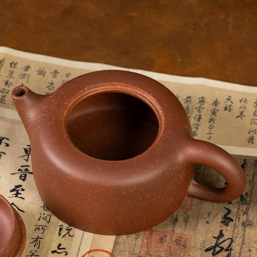 《天际壶》杨志仲 正高级工艺美术师，中国工艺美术师协会会员，江苏省工艺美术协会会员，当代杰出的青年陶艺家 商品图2