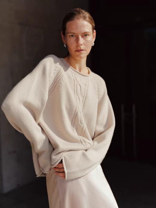 Max Mara 针织衫女  1366054206-002 . 商品图2