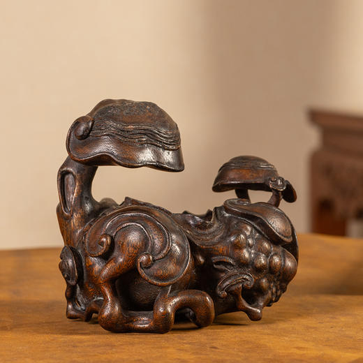 清 沉香木雕灵芝纹水洗 商品图0