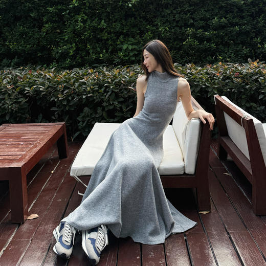 ROMI STUDIO“从容漫步”牛反绒拼羊皮撞色复古休闲鞋 RW24LP31118 商品图4