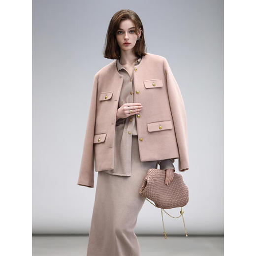 COCOBELLA气质粉温柔风毛呢外套质感金属扣中长款大衣WL7063-2 商品图3