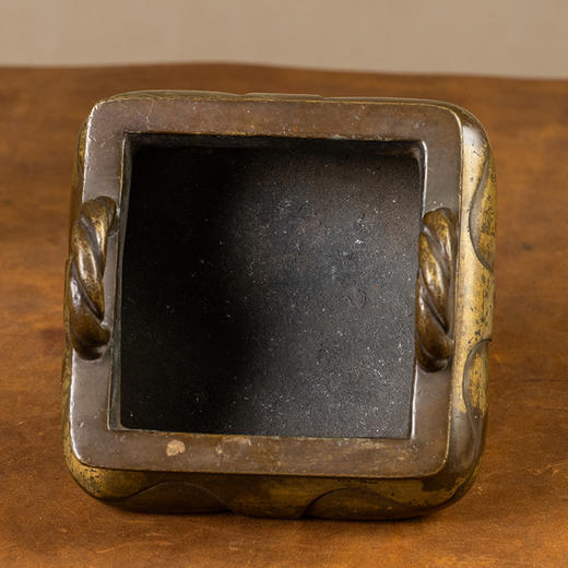 清 铜绳纹耳四足香炉 商品图1