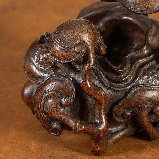 清 沉香木雕灵芝纹水洗 商品图1