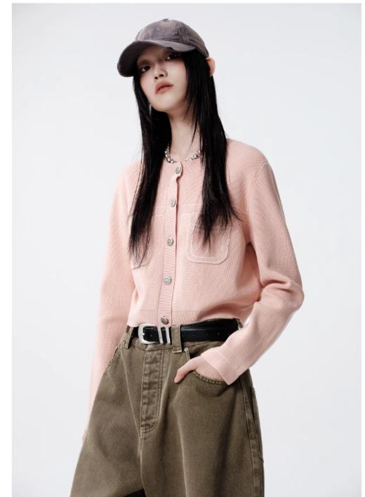 D63新品粉色圆领休闲宽松短款长袖针织开衫外套 商品图3