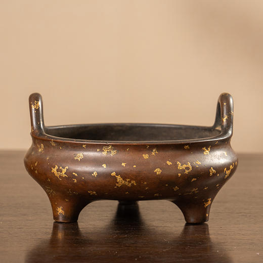清 铜点金三足冲天耳香炉（红木盖座） 商品图4