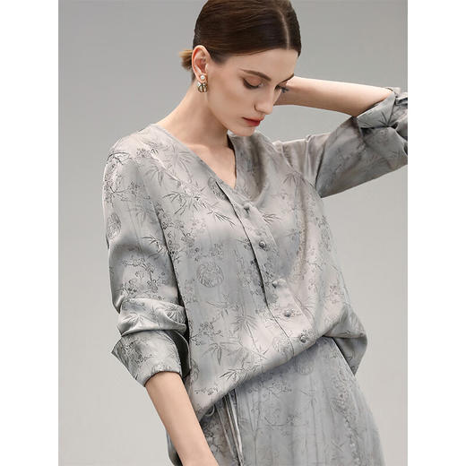 COCOBELLA新中式人丝提花炒色衬衫女丝光质感国风衬衣SR0028-2 商品图1