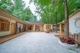 【青城山-538号院】6房温泉私汤小院，青城前山景区旁，可K歌，川西/古风/唐风小院，汉服，泡温泉xw