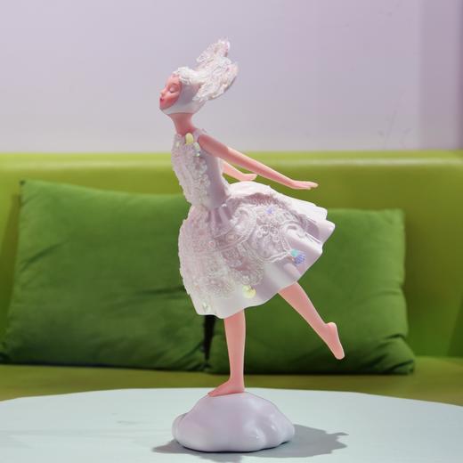 郭玲《纯白之梦》-晓 然女孩 商品图0