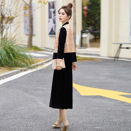 TZW-2025春季新款民族风两件套裙新中式提花马甲丝绒连衣裙时尚休闲套 商品图2