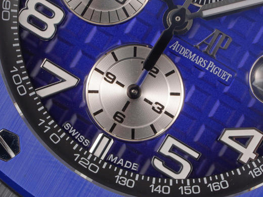 【 Audemars Piguet  】爱彼 震撼推出精细美学代表之作——爱彼皇家橡树离岸型系列，强性价比。好版本的选择，引用全新的彩色陶瓷锻造技术，表壳与圈口的选料，不惜重本使用日本进口的氧化锆 商品图10