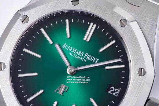 ZF回馈新老客户，打造具性价比AP钢王——爱彼皇家橡树15202系列腕表39毫米直径的不锈钢表壳，搭配镌刻Petite Tapisserie小型格纹装饰图案的表盘 商品图7