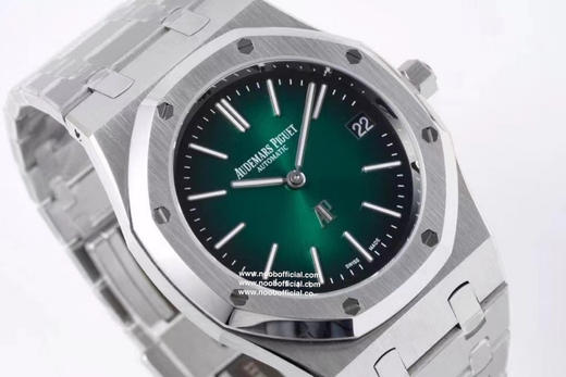 ZF回馈新老客户，打造具性价比AP钢王——爱彼皇家橡树15202系列腕表39毫米直径的不锈钢表壳，搭配镌刻Petite Tapisserie小型格纹装饰图案的表盘 商品图4