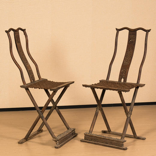 清早期 黄杨木透雕指日高升直背交椅（一对） 商品图3