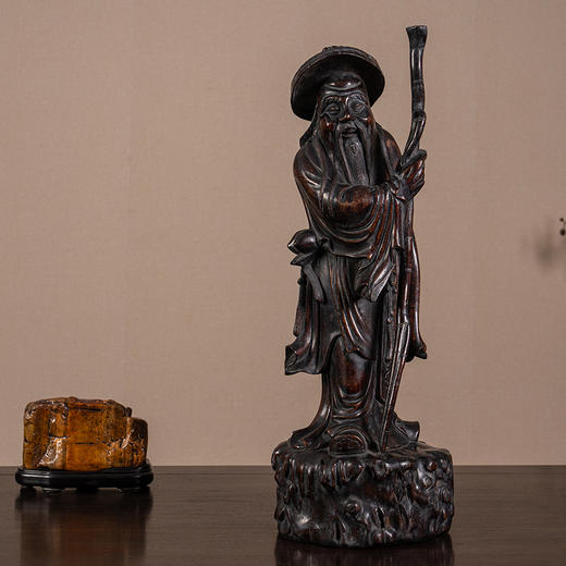 清 沉香木雕东方朔偷桃人物像 商品图4