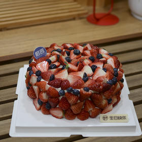 甜野草莓【红丝绒蛋糕、鲜草莓、树莓果酱】