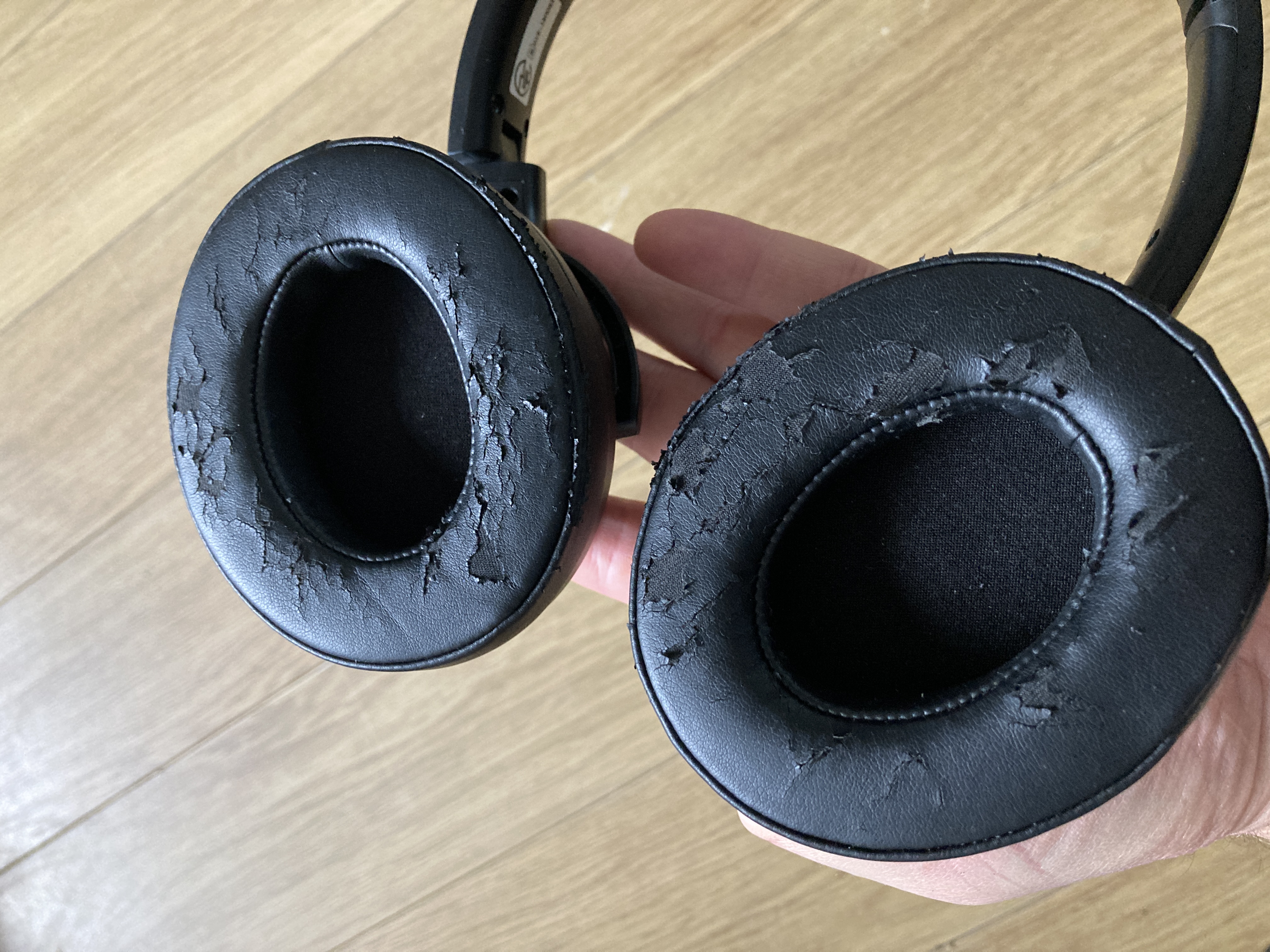 My ear pads are perishing. Can I purchase these as a replacement part?