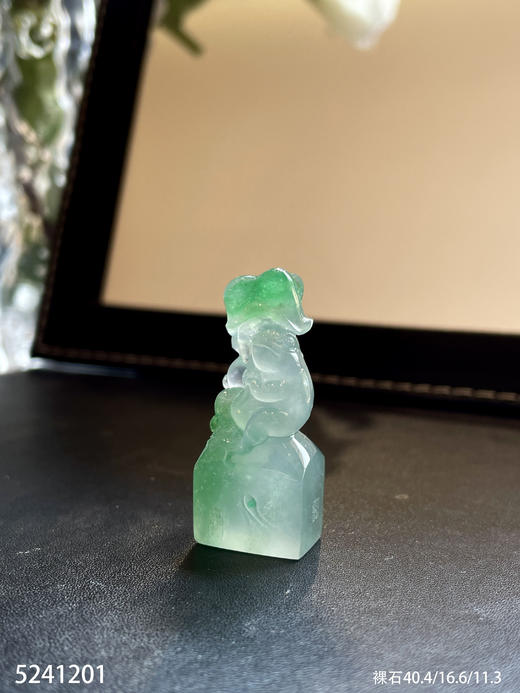 玻璃种飘翠青蛙印章【5241201】具体价格微信咨询 商品图0
