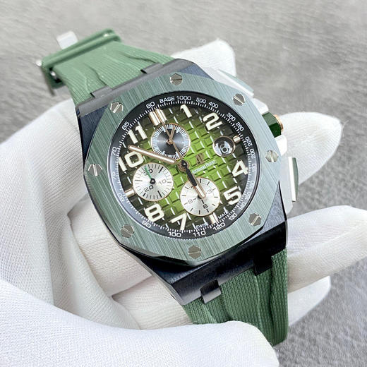 【 Audemars Piguet  】爱彼 震撼推出精细美学代表之作——爱彼皇家橡树离岸型系列，极致的性价比，好版本的选择，引用全新的彩色陶瓷锻造技术，表壳与圈口的选料，不惜重本使用日本进口的氧化锆 商品图6