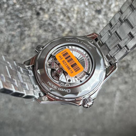 目前TOP版本❕❕匠心之作‼️‼️OR Factoy 2024年新品绿海马30042mm精钢表壳，单向旋转抛光绿色陶瓷表圈，搭配采用激光技术镌刻波纹图案的绿色抛光陶瓷表盘 商品图1