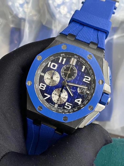【 Audemars Piguet  】爱彼 震撼推出精细美学代表之作——爱彼皇家橡树离岸型系列，强性价比。好版本的选择，引用全新的彩色陶瓷锻造技术，表壳与圈口的选料，不惜重本使用日本进口的氧化锆 商品图8