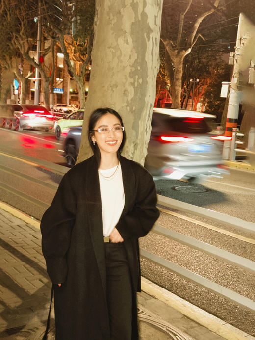 HOSIKARI｜HO22AW29BK 黑色羊绒⼤⾐外套  [ 黑 ] 商品图0