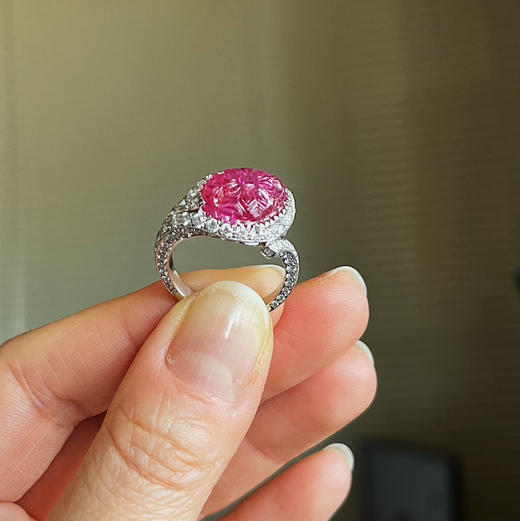 ONLY系列 琢花红宝石蛇形 戒指 商品图3