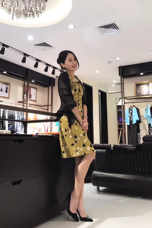 【伯妮斯茵】黄色高贵华丽麂皮绒连衣裙 176S003 商品图0