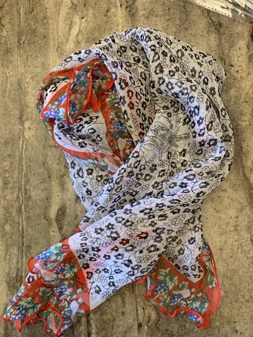 大方丝巾 百搭方便收纳 护颈围巾 商品图2